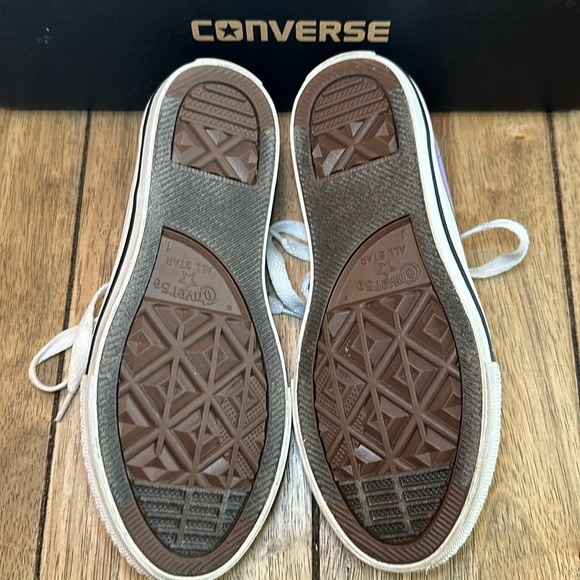 Converse Frozen Lilac Chuck Taylor All Star Junior's Ox Lace Up Low Top/Sz 1 - Picture 10 of 11